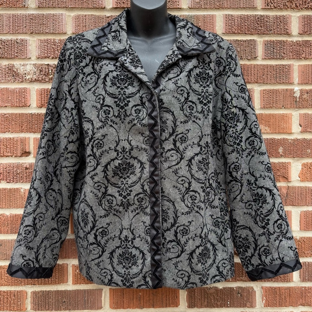 Ms. G Wear Womens Jacket Black Gray Damask Wool Blend Hidden Buttons Lined Sz L